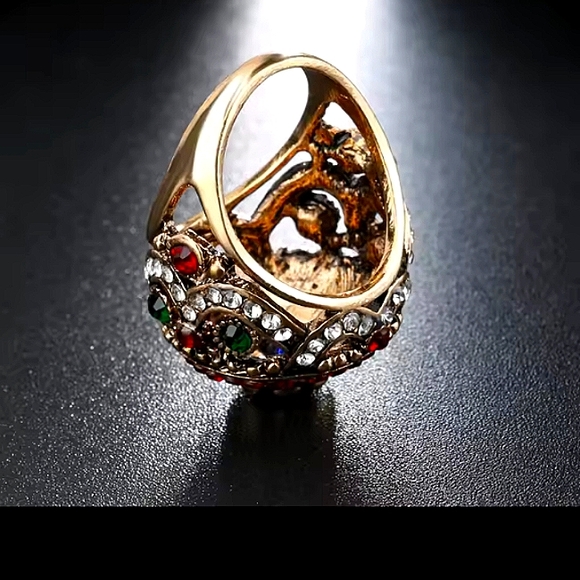 Luxury Men's ring size 8 with multi color cubic zirconia stones - Picture 3 of 5